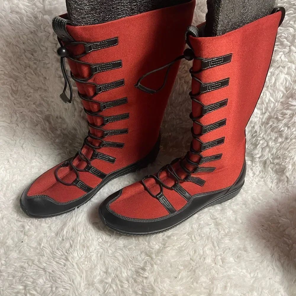 Aetrex Berries Women red Neoprene Bungee slip on boots water &slip resist SZ12M